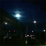 Fullmånen lyser över Kista